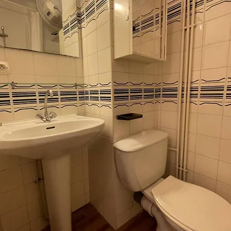 Heliopolis F28 -by Agn - 4 Personnes Agde