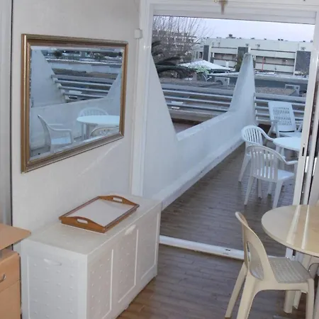 Heliopolis Studio F28 -By Agn - 4 Personnes Daire